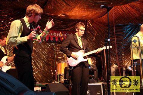 Ken Guru - The Highjumpers (D) Stadtfest - Saalfeld 20. Juni 2008 (18).jpg